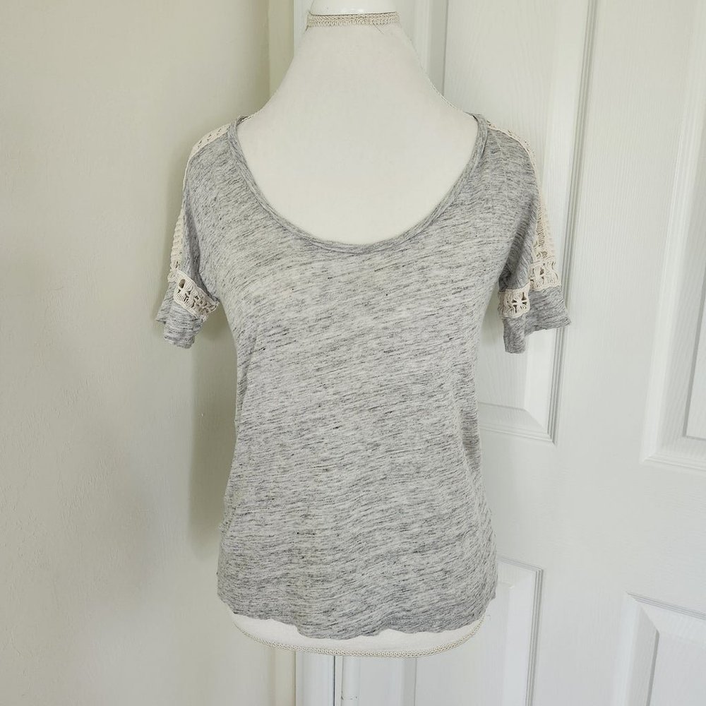 J.crew XS heathered gray shirt tan crochet lace sleeves
